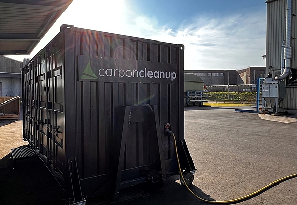 Die patentierte Carbon Cleanup Unit ermöglicht das Umwandeln von Faserverbundabfällen in hochwertige Rohstoffe